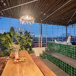 Taurus Villa In Centre-Free Airport Included