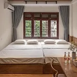 Taurus Villa In Centre-Free Airport Included